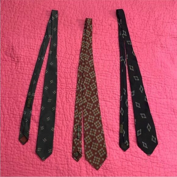 Giorgio Armani Men's Patterned Ties Set (3) - Picture 1 of 7